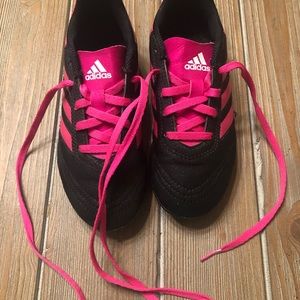 Girls soccer cleats